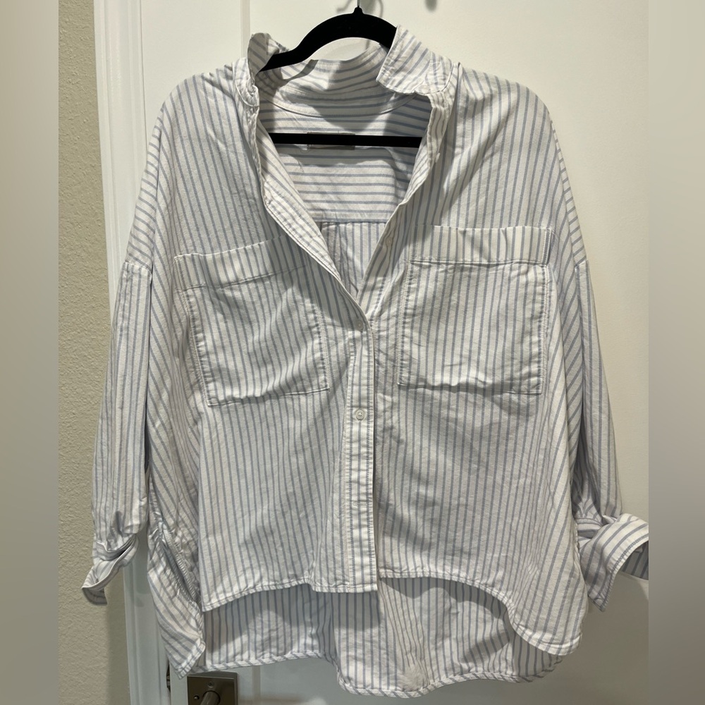 Everlane boxy Oxford